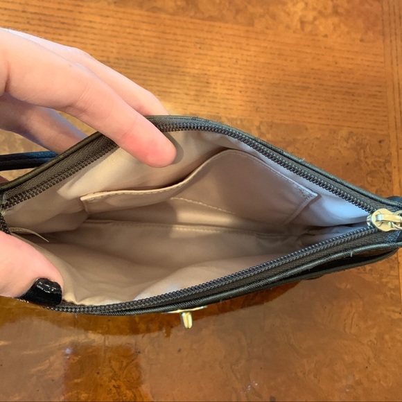 coach wristlet - Picture 2 of 2